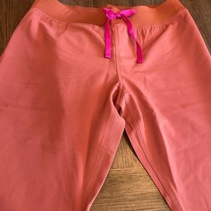 Figs terracotta Livingston scrub pants